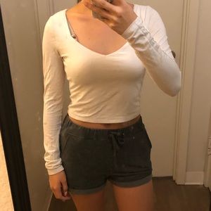 V neck cropped long sleeve